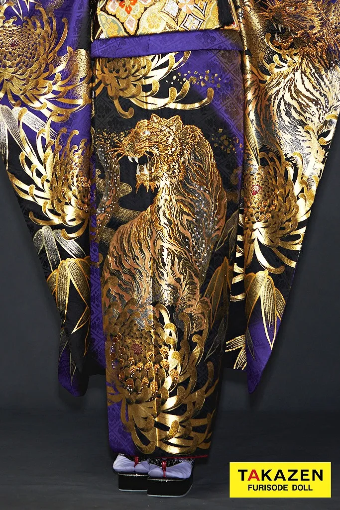 ジャパンモード 紫 ゴールド 金色 黒 初代虎柄 23年24年流行 人と被らない 厳つい 絶対 目立つ かっこいい アニマル柄 通販可 240 成人式振袖 卒業式袴レンタル 前撮りなら Takazen 大阪 梅田 心斎橋 堺 兵庫 神戸三宮 奈良の店舗へ