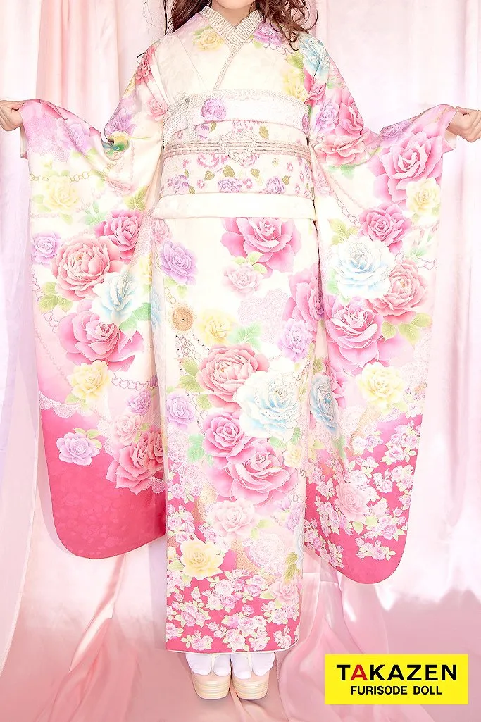 TAKAZENのレンタル振袖 キュート系振袖　白/ピンク　薔薇柄　ゆるふわ　可愛い　目立つ【通販可】　32148