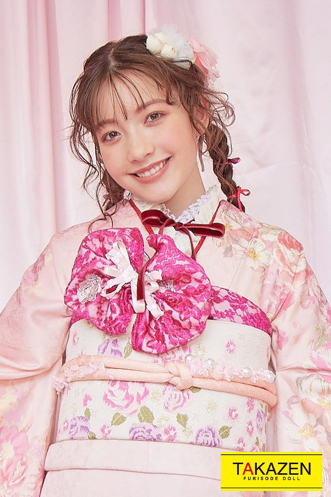 ゆるふわかわいいリズリサ Lizlisaバラ柄 白 赤 ピンク キュート ガーリー 成人式はかわいく キュートな振袖 成人式振袖 卒業式袴レンタル 前撮りなら Takazen 大阪 梅田 心斎橋 堺 兵庫 神戸 奈良の店舗へ