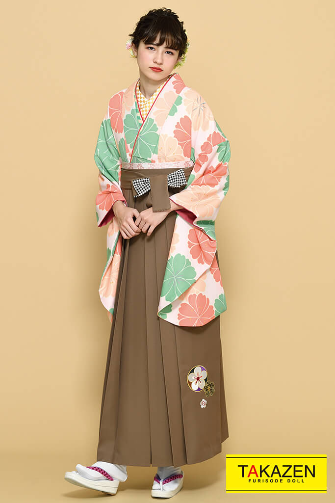 卒業式袴レンタル 通販可 ゆるふわかわいい古典 パステルカラー 白 オレンジ グリーン 緑色 K 古典 振袖 袴レンタルなら Takazen 大阪 心斎橋 堺 兵庫 神戸 奈良の店舗へ