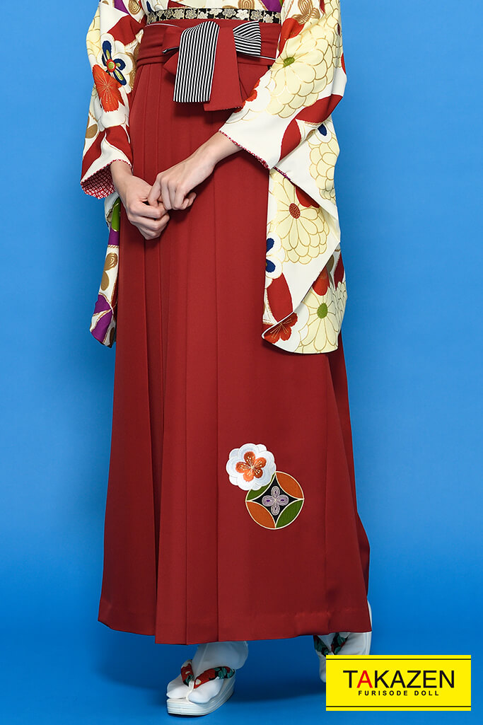 TAKAZENのレンタル袴 正統派古典　白/赤/クリーム　菊柄　個性的　かわいい　華やか【通販可】K21019