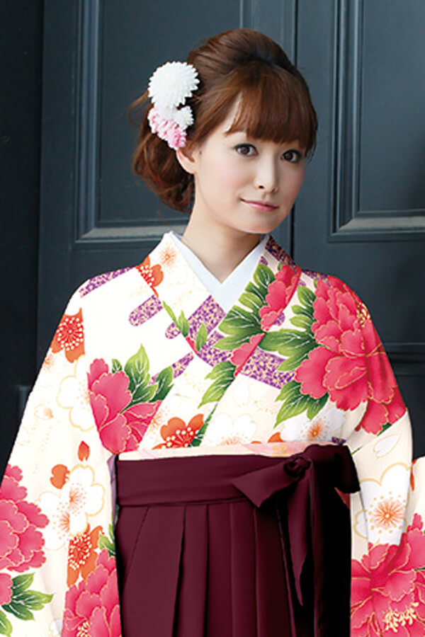 TAKAZENのレンタル袴 正統派古典　白/ピンク　ボタン柄　可愛い　清楚　上品　おしとやか【通販可】K30028