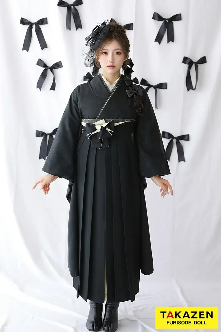 TAKAZENのレンタル袴 レトロ 黒/オールブラック 無地 個性的 人と被らない 大人っぽい ブーツスタイル【通販可】R21001