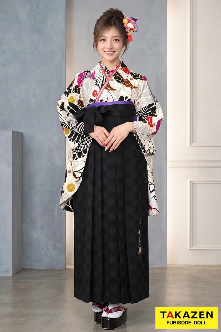 TAKAZENのレンタル袴 JAPANSTYLE×中村里砂ブランド袴 グレー/黒 鶴柄 大人っぽい かっこいい【通販可】R31024