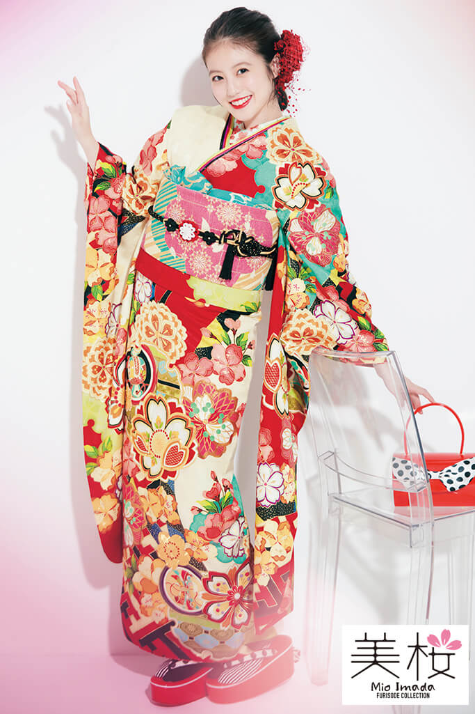 今田美桜着用　個性的かわいいポップなサクラ柄カラフル古典　赤/クリーム/ブルー(水色)　K0177