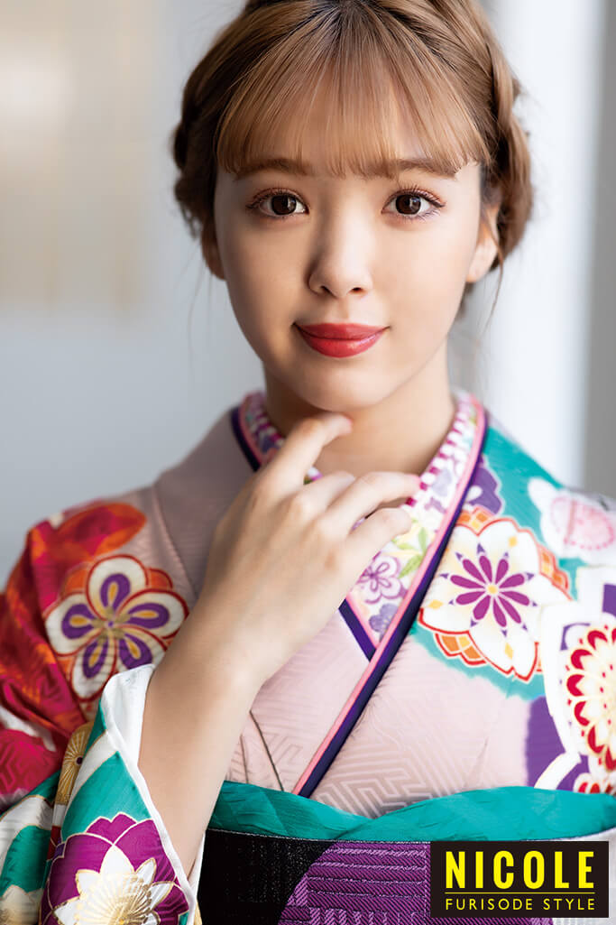 藤田ニコル着用 ニュアンスカラー個性的目立つ派手レトロ古典 紫 ピンク グリーン 緑色 K01 通販可 成人式振袖 卒業式袴レンタル 前撮りなら Takazen 大阪 梅田 心斎橋 堺 兵庫 神戸三宮 奈良の店舗へ