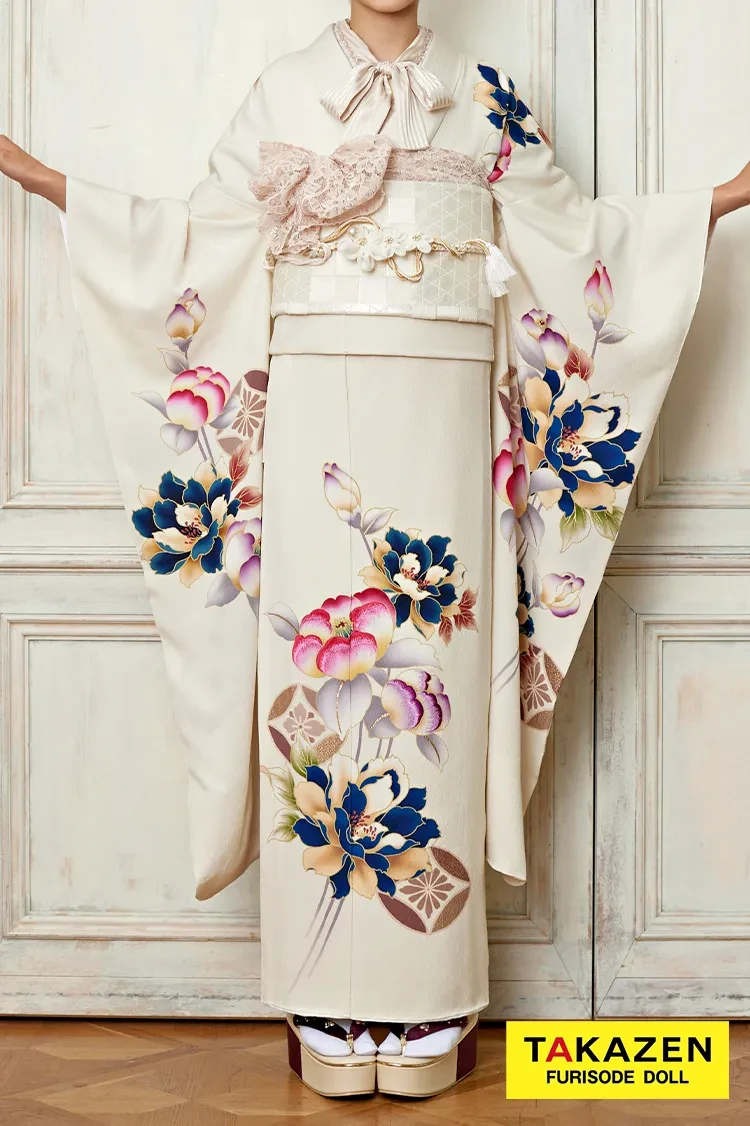 TAKAZENのレンタル振袖 くすみカラーレトロ　オフカラー/ピンク/青/アイボリー　牡丹/椿柄　おしゃれな　かわいい着こなし　ワントーンコーデ【通販可】24060
