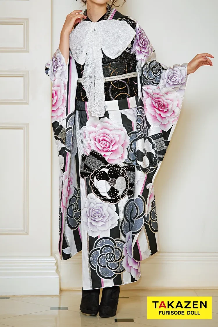 TAKAZENのレンタル振袖 ヘップバーン　白/黒/ピンク　カメリア柄/ストライプ　お洒落　地雷系　洋風振袖　ブーツコーデ　セレブ　キラキラスワロフスキー付き【通販可】32032