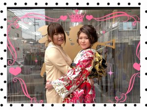 振袖　前撮り　カッコいい　白地　薔薇
