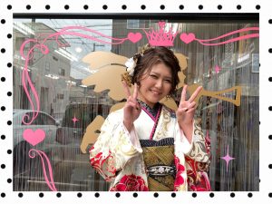 振袖　前撮り　カッコいい　白地　薔薇