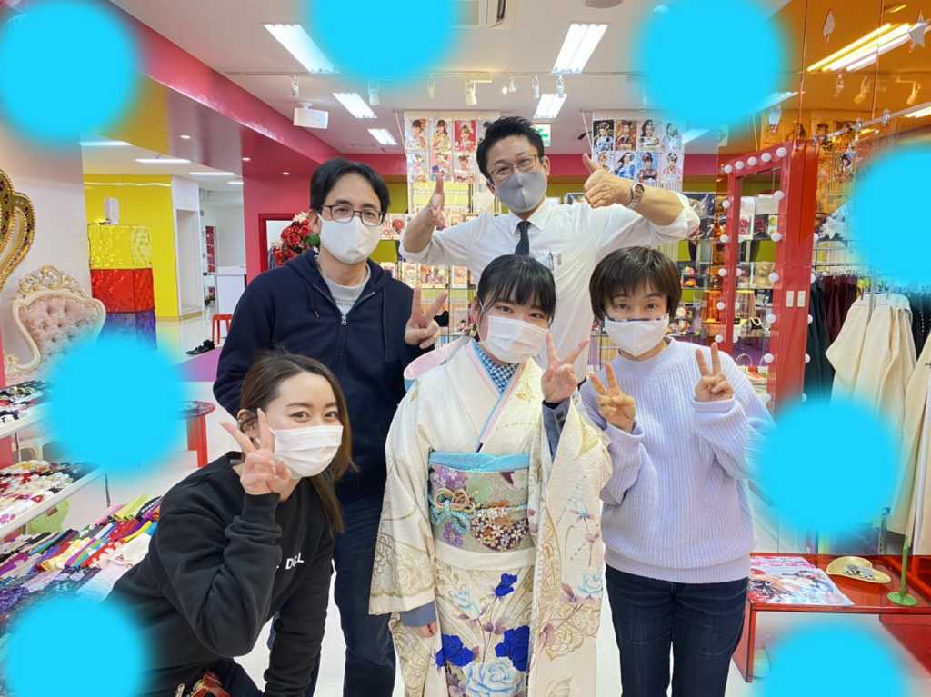 可愛い　モード　成人式　白　前撮り　薔薇　蝶々