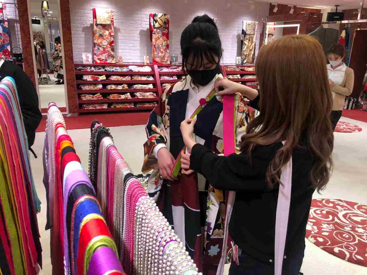 村瀬紗英 さえぴぃ 袴