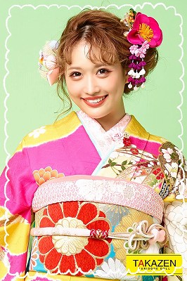 ♡07日 なんばで個性的でかわいい振袖☆TAKAZEN心斎橋店♡