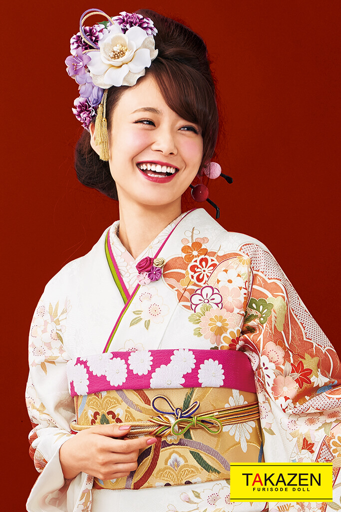 TAKAZENのレンタル振袖 正統派古典　白/クリーム　牡丹柄/花柄/和柄　定番人気　シンプル古典　かわいい振袖　おしとやか【通販可】#F0058