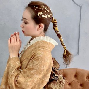 ヘアアレンジ　カワイイ　イマドキ　今風ヘアアレンジ　紐アレンジ