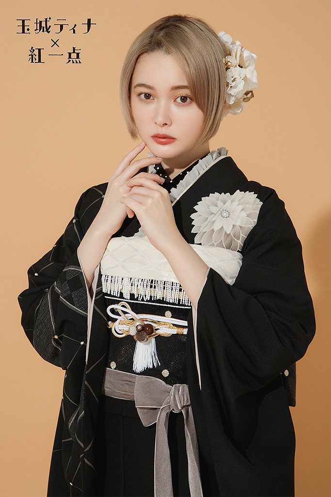 人気大人っぽかわいいアンティークレトロ 玉城ティナ 紅一点 黒 白 K298 振袖 袴レンタルなら Takazen 大阪 心斎橋 堺 兵庫 神戸 奈良の店舗へ 人気大人っぽかわいいアンティークレトロ 玉城ティナ 紅一点 黒 白 K298 振袖 袴レンタルなら Takazen 大阪 心斎橋 堺 兵庫 神戸 奈良の店舗へ