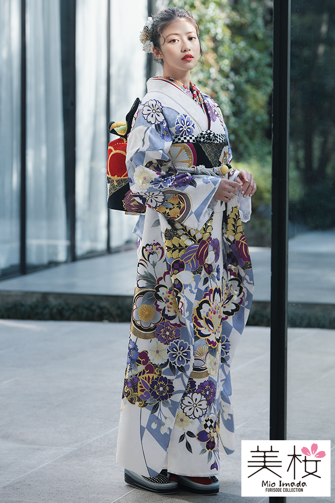 今田美桜着用　人気♡ポップでかわいいいまどき古典(白地振袖)　白/グレー/紫　K306