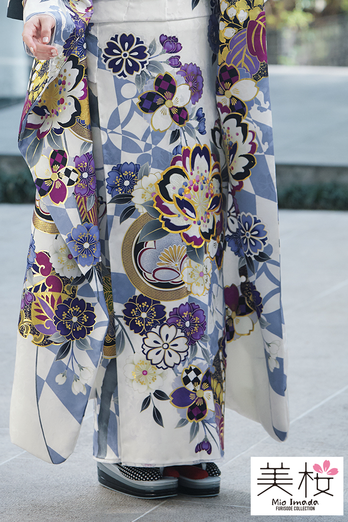 今田美桜着用　人気♡ポップでかわいいいまどき古典(白地振袖)　白/グレー/紫　K306【通販可】