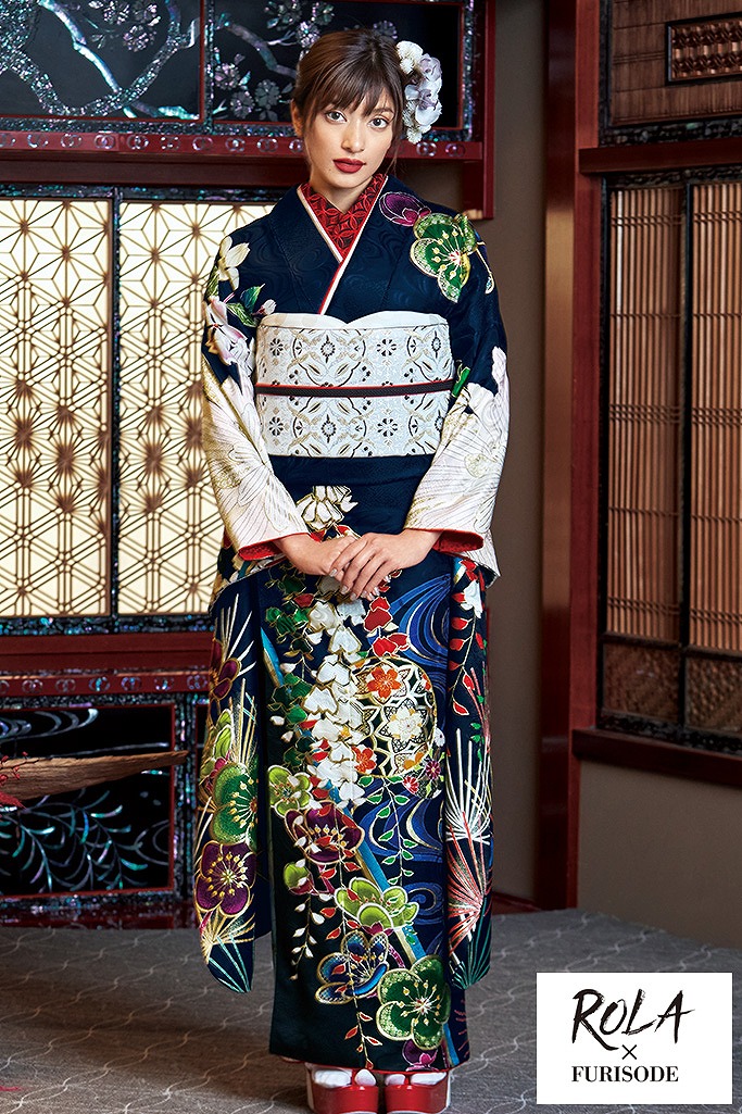 TAKAZENのレンタル振袖 ローラ振袖　ネイビー/ブルー(青色)　大人っぽい/華やか/上品/派手/古典/可愛い/個性的【通販可】K333