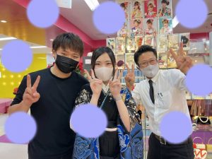TAKAZEN　タカゼン　モード　黒色　青色　派手　キラキラ　振袖　成人式　レンタル