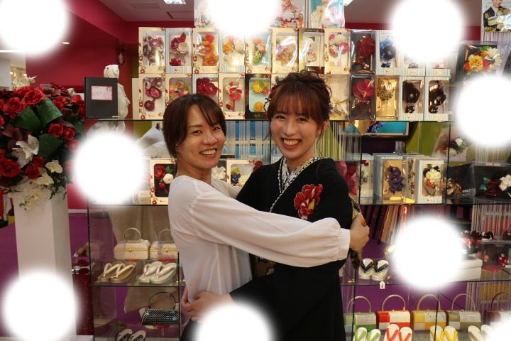 TAKAZEN　タカゼン　モード　黒色　青色　派手　キラキラ　振袖　成人式　レンタル