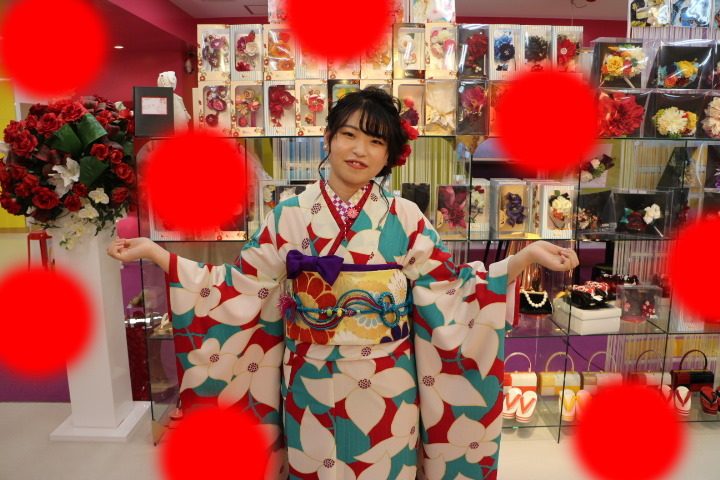 TAKAZEN　タカゼン　モード　黒色　青色　派手　キラキラ　振袖　成人式　レンタル