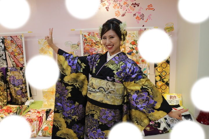 TAKAZEN　タカゼン　モード　黒色　青色　派手　キラキラ　振袖　成人式　レンタル