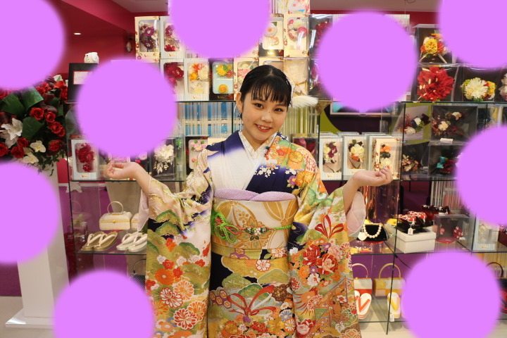 TAKAZEN　タカゼン　モード　黒色　青色　派手　キラキラ　振袖　成人式　レンタル