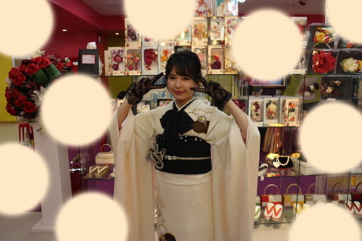 TAKAZEN　タカゼン　モード　黒色　青色　派手　キラキラ　振袖　成人式　レンタル