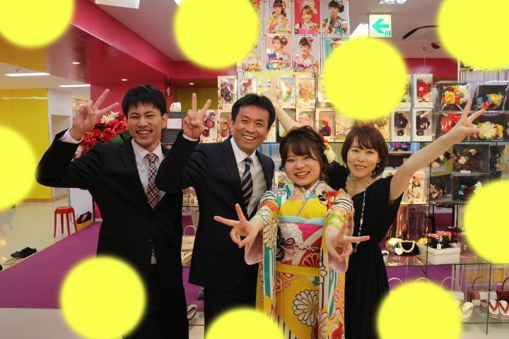 TAKAZEN　タカゼン　モード　黒色　青色　派手　キラキラ　振袖　成人式　レンタル