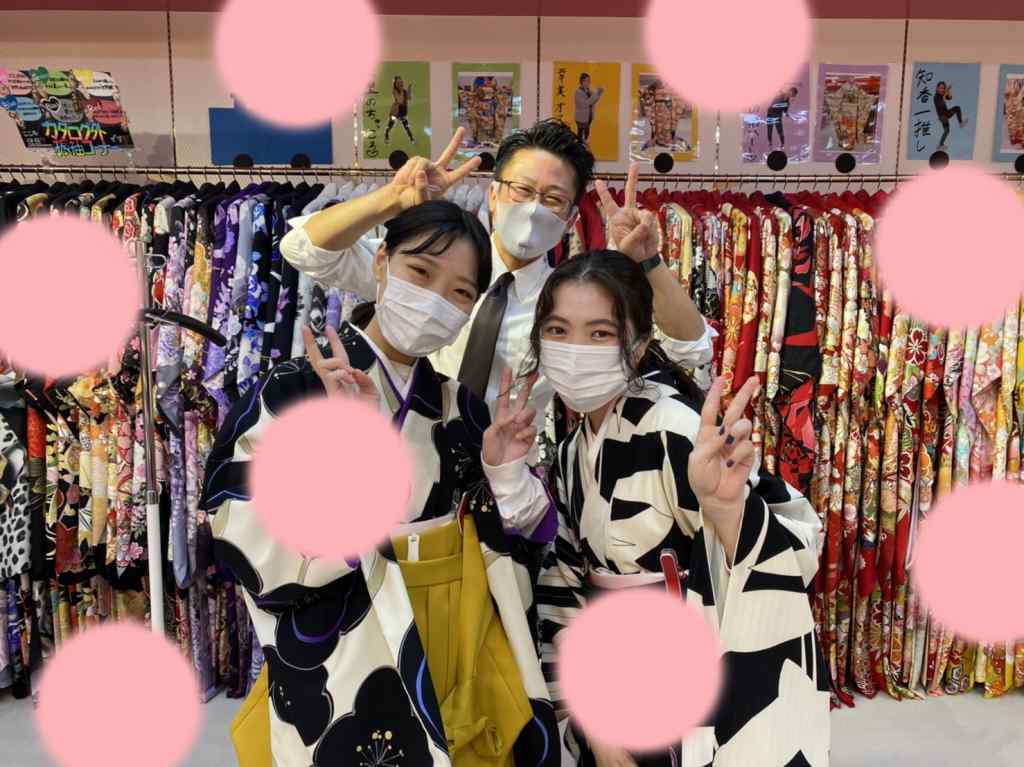 【TAKAZEN神戸店】♡20日　お友達同士でモノトーンのレトロシリーズのオシャレ袴姫ちゃん♡