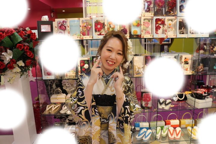TAKAZEN　タカゼン　モード　黒色　青色　派手　キラキラ　振袖　成人式　レンタル
