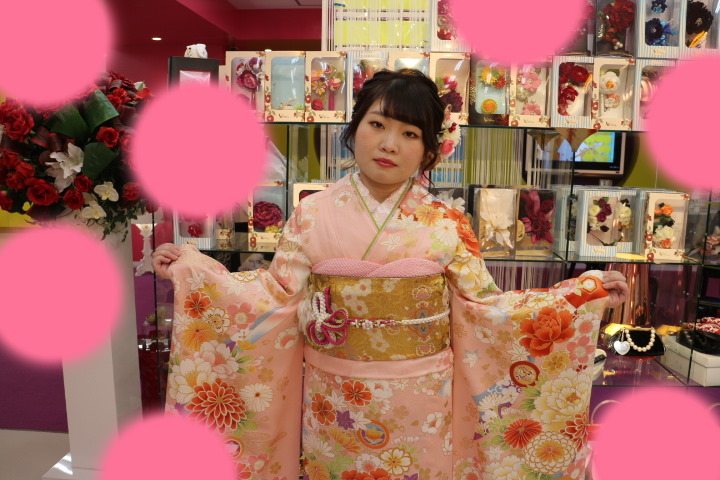 TAKAZEN　タカゼン　モード　黒色　青色　派手　キラキラ　振袖　成人式　レンタル