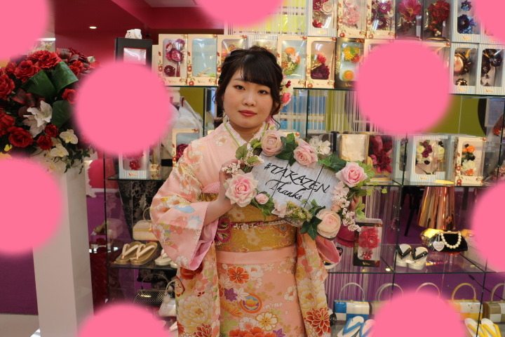 TAKAZEN　タカゼン　モード　黒色　青色　派手　キラキラ　振袖　成人式　レンタル