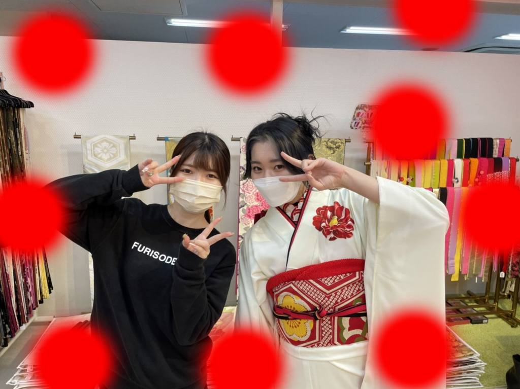 TAKAZEN　タカゼン　モード　黒色　青色　派手　キラキラ　振袖　成人式　レンタル