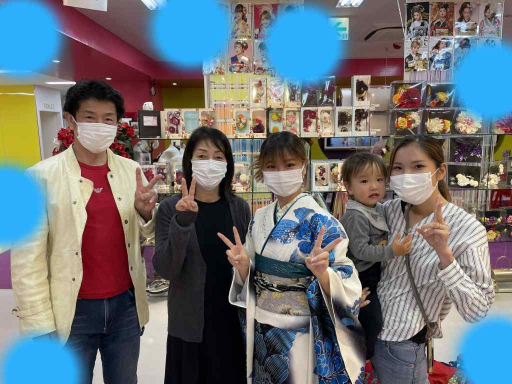 【TAKAZEN神戸店】♡7日　青×白のキラキラのモード可愛い振袖姫ちゃん♡