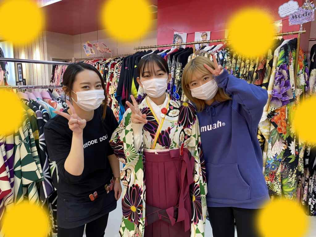 【TAKAZEN神戸店】♡1日　緑×白のレトロな小振袖にエンジの袴の可愛い袴姫ちゃん