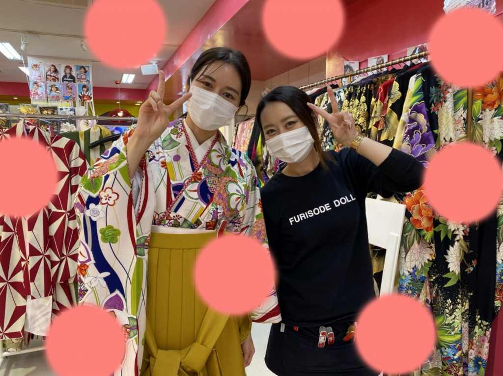 【TAKAZEN神戸店】♡12日　【振袖コーデは黒地の鶴柄カッコイイ古典柄コーデ】卒業式はからし色の袴でオシャレな袴姫ちゃん