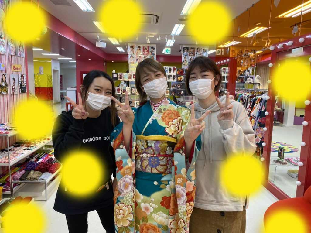TAKAZEN　タカゼン　モード　黒色　青色　派手　キラキラ　振袖　成人式　レンタル