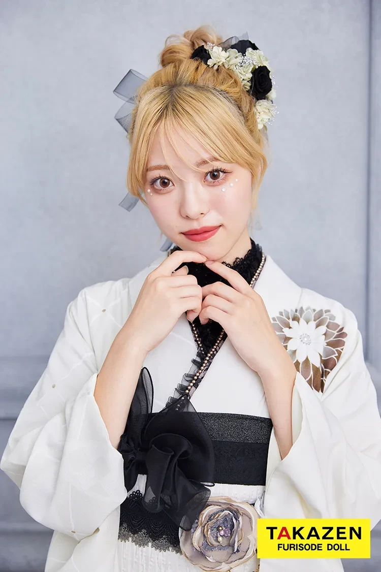 TAKAZENのレンタル振袖 安い！玉城ティナ×紅一点ブランド振袖　白/ホワイト　すっきり柄/ワンポイント柄　シンプル　大人っぽい　【通販可】23018