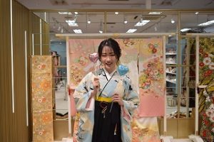 レトロ　フリル　振袖レンタル