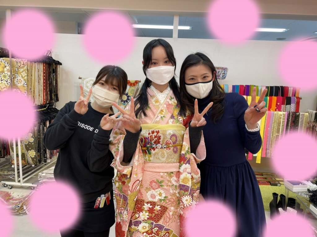 TAKAZEN　タカゼン　モード　黒色　青色　派手　キラキラ　振袖　成人式　レンタル