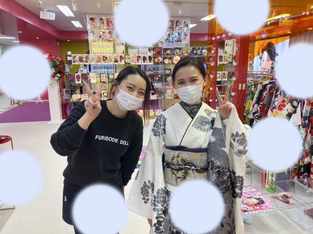 TAKAZEN　タカゼン　モード　白色　シルバー　派手　キラキラ　振袖　成人式　レンタル