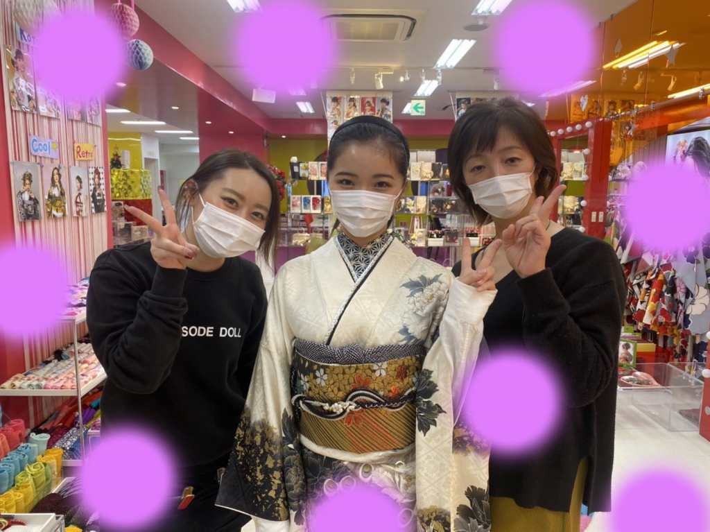【TAKAZEN神戸店】♡16日　振袖コーデは緑色の古典柄を大人っぽく♪孔雀柄の渋めのお振袖姫ちゃん♡