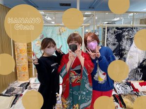 赤色　古典柄　袴レンタル