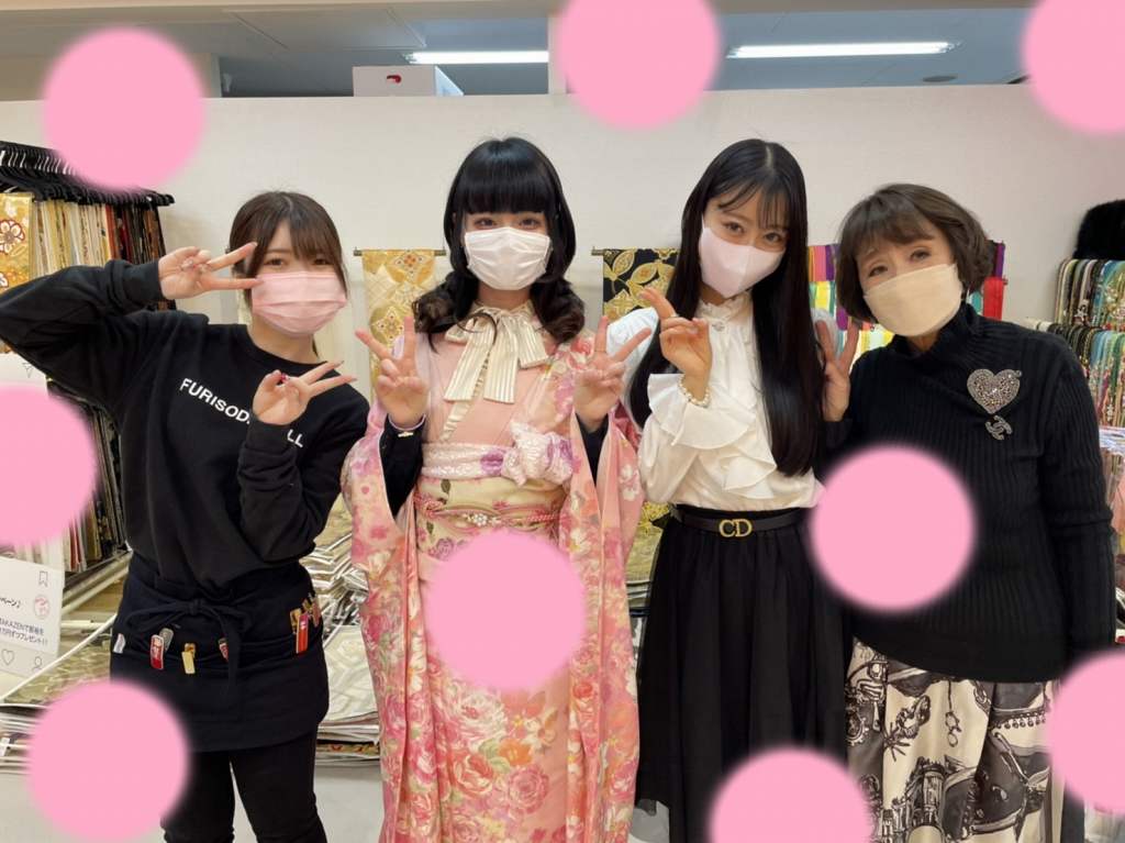TAKAZEN　タカゼン　モード　黒色　青色　派手　キラキラ　振袖　成人式　レンタル