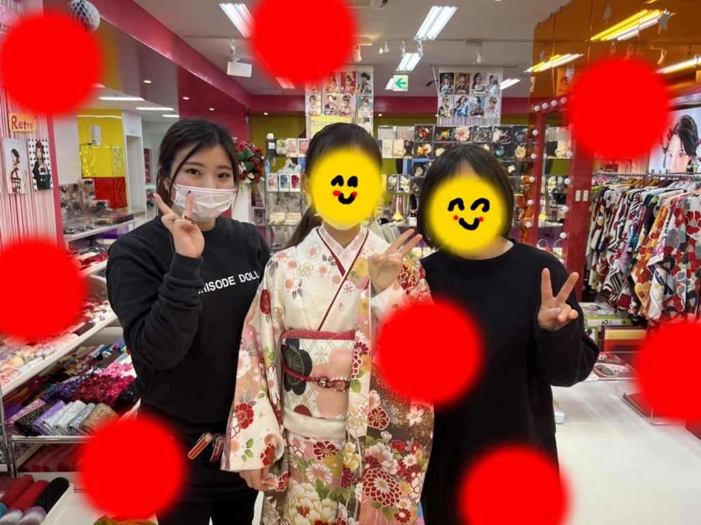 TAKAZEN　タカゼン　モード　黒色　青色　派手　キラキラ　振袖　成人式　レンタル