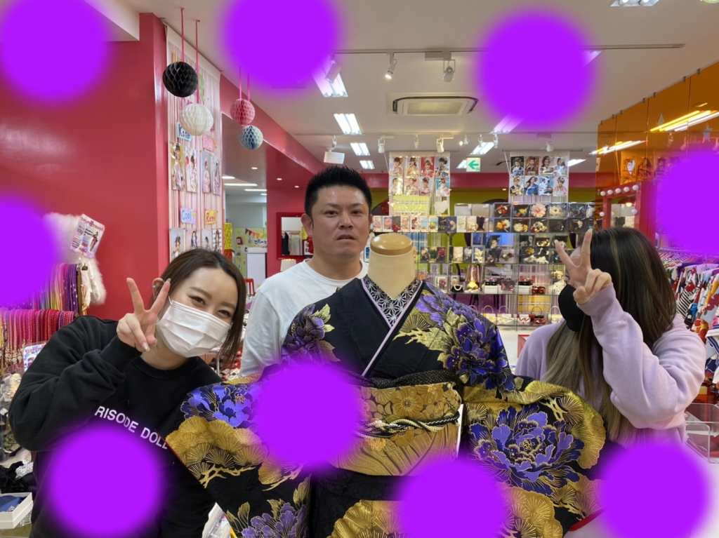 TAKAZEN　タカゼン　モード　黒色　青色　派手　キラキラ　振袖　成人式　レンタル