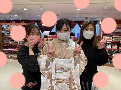 【TAKAZEN梅田本店】♡16日　大阪梅田でカワイイお振袖姫ちゃん♡