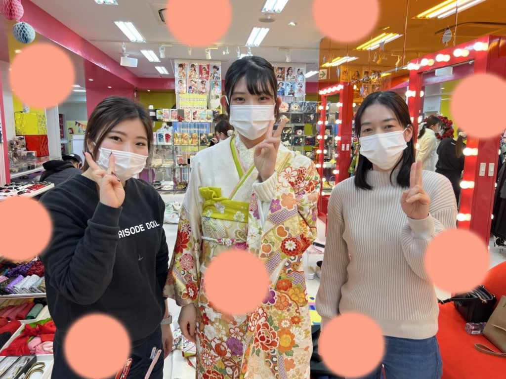 TAKAZEN　タカゼン　古典柄　白地　クリーム　振袖　成人式　レンタル